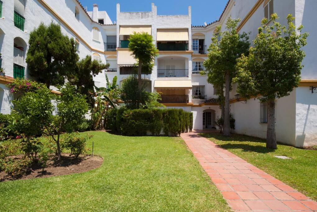 Apartamento Con Piscina Cerca Del Golf En Atalaya - Atalaya Del Golf 31 Estepona Exterior photo