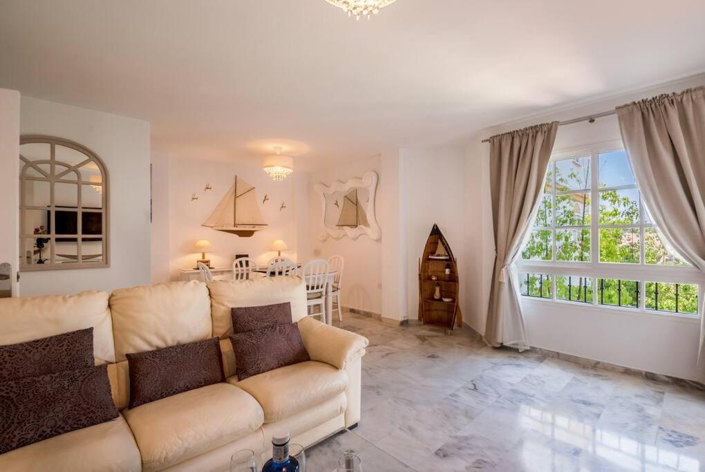 Apartamento Con Piscina Cerca Del Golf En Atalaya - Atalaya Del Golf 31 Estepona Exterior photo